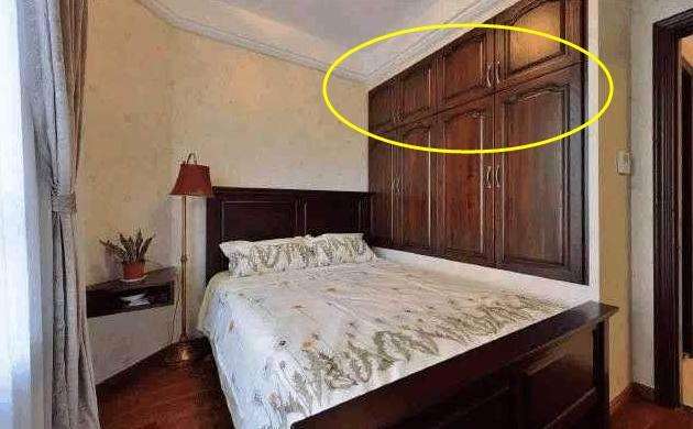 衣柜做到顶把稳要装这个器材，听老木工一说，真后悔此刻才知路